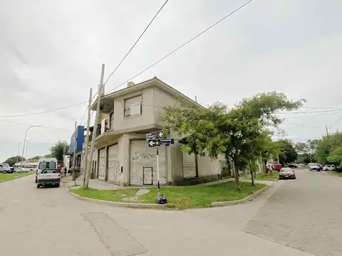 VENTA PROPIEDAD EN BLOCK 2 PH MAS LOCALES EN PB