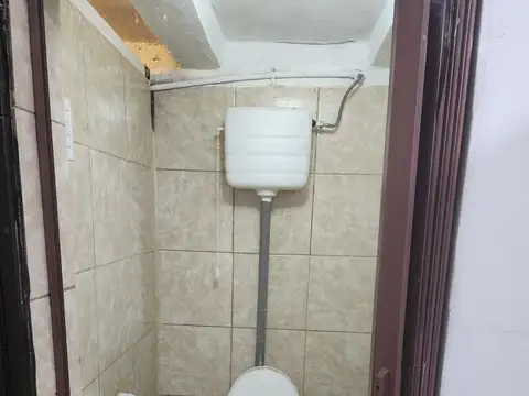 Local en Alquiler en Lomas de Zamora, $ 950.000