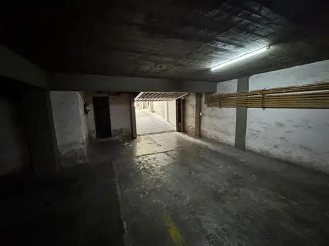 VENTA COCHERA en SAN ISIDRO