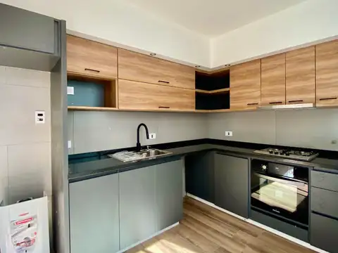 Depto Tipo Casa 5 ambientes con 3 baños