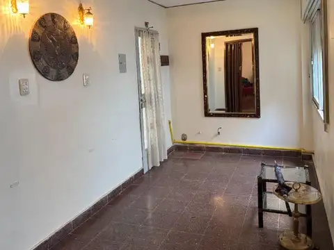 Depto Tipo Casa en Venta en Centro, USD 97.000