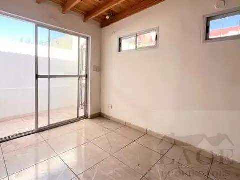 Depto Tipo Casa en Venta de 1 dormitorio