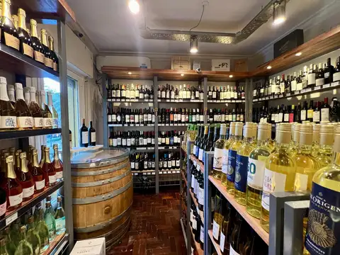 VENTA FONDO DE COMERCIO VINOTECA SOBRE BV OROÑO