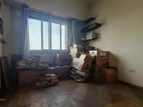 Oportunidad Ramos Mejia Departamento 3 ambientes a reciclar