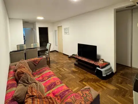 Buenos Aires 570 , Piso 3