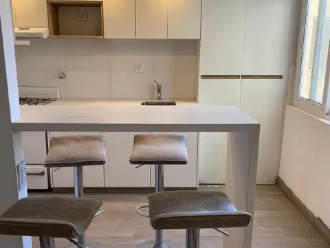 6 e/ Avenida 79 y 81