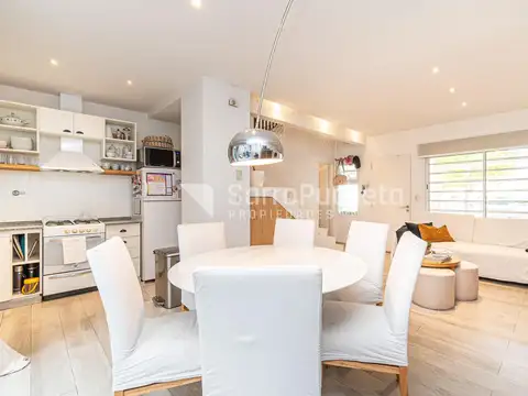 Depto Tipo Casa en Venta con 1 cocheras