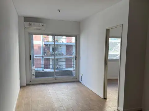 Departamento en Venta en Parque Centenario, USD 109.000