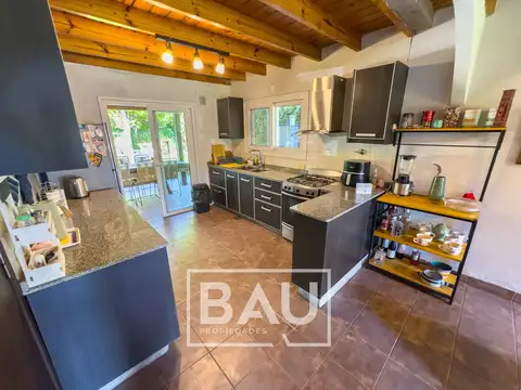 Casa Chalet  en Venta en Banco Provincia, Francisco Álvarez, Moreno