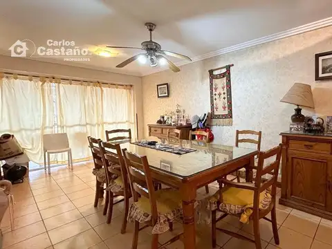 Depto Tipo Casa en Venta de 4 dormitorios