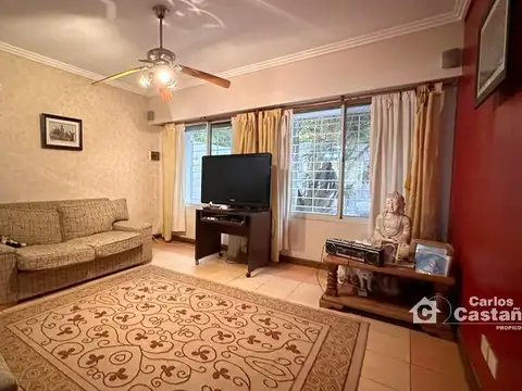 Depto Tipo Casa en Venta de 6 ambientes