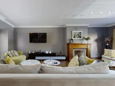 Casa 7 ambientes con 6 baños