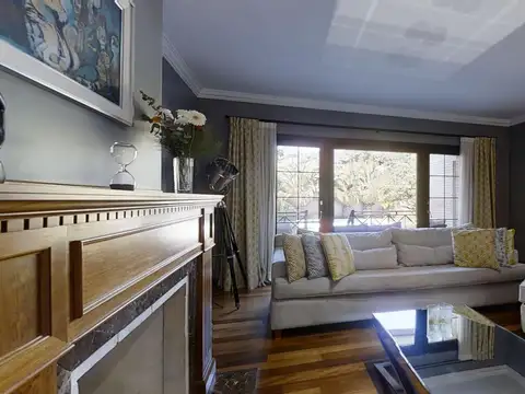 Casa en Venta con 6 cocheras