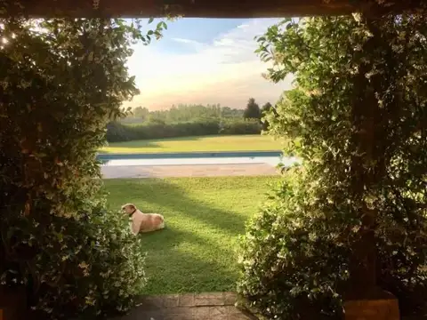 Casa 5 ambientes con 3 baños