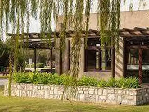 Terreno en Venta 40,80  mts Fondo