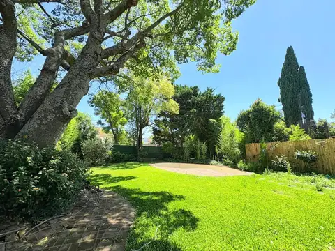 Andrade al 400 Acassuso