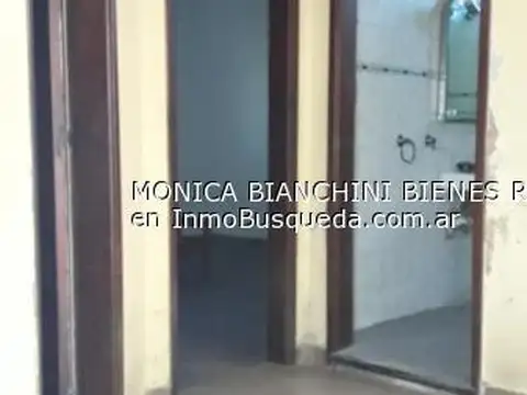 Casa en Venta en Plaza Azcuenaga, USD 165.000