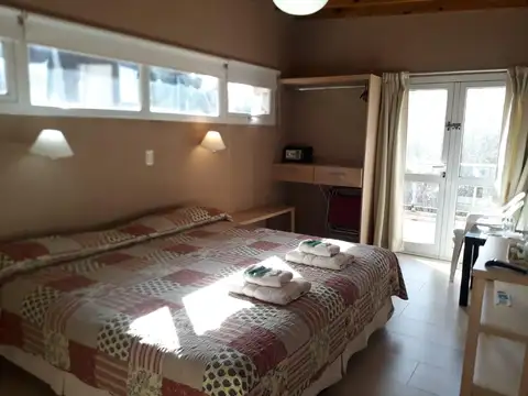 CALLE 33  Y COPACABANA