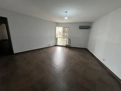 Alquiler Departamento de 4 ambientes en Sarandi