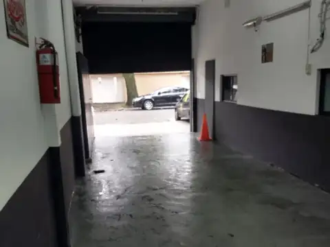 Alquiler – Galpón / Depósito en Impecable Estado