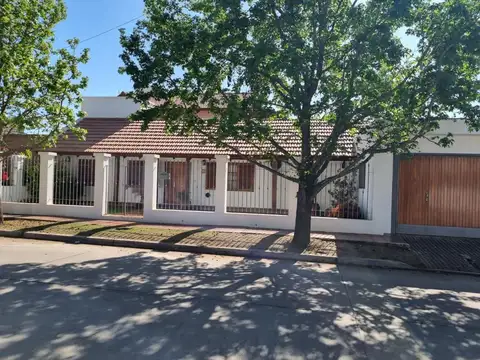 CASA IMPECABLE EN EL REFUGIO