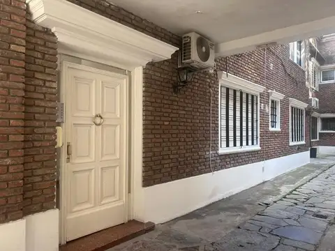 Blanco Encalada 4600, Piso PB