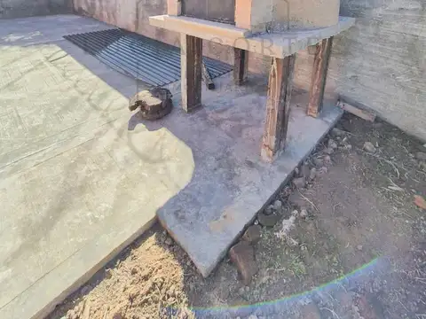 Casa a estrenar en venta en Villa De Mayo 3 dormitorios con 832m2 de jardín