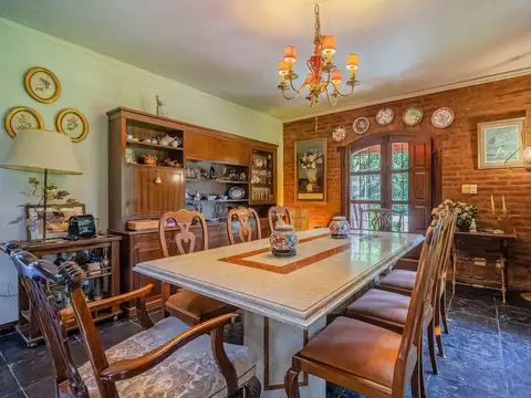 Casa en Venta con 1 cochera