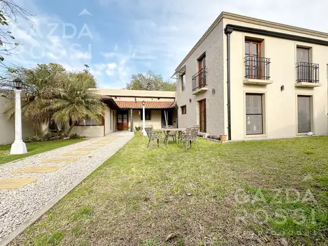 Casa con piscina en Monte Grande