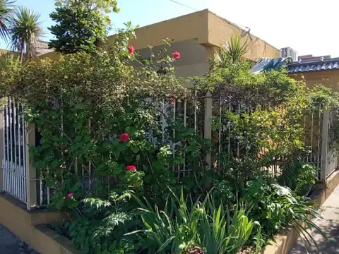 Av. 17 de Octubre 100