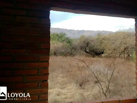 Chalet a terminar  en Carpintería San Luis