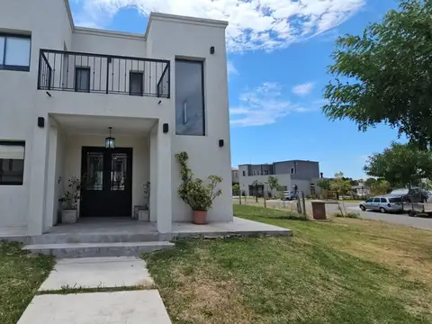 Casa en Alquiler en San Pablo, USD 1.200