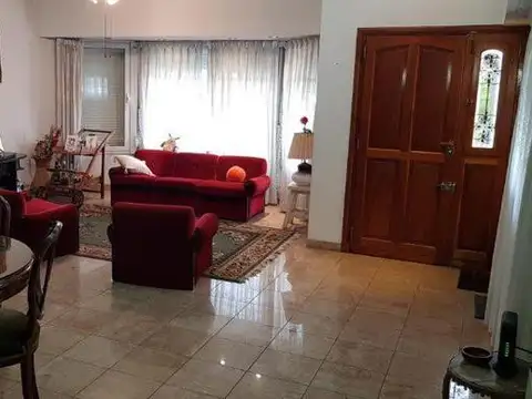 Casa en Venta en Quilmes Oeste, USD 260.000