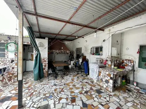 Depto Tipo Casa en Venta en Banfield, USD 75.000