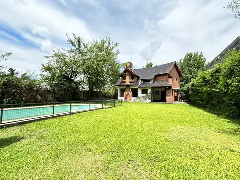 VENTA CASA MORENO 5 AMBIENTES