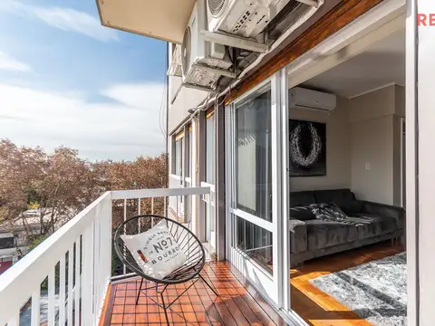 Departamento 4 ambientes con 2 baños