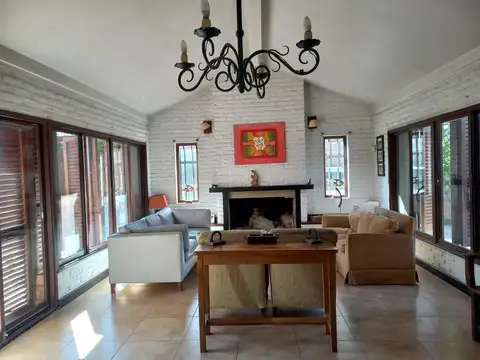 Casa en Venta de 5 dormitorios