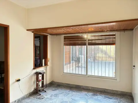 Casa en Venta con 8 cocheras