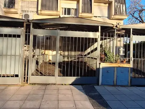 VILLA REAL.SIMBRON 6800.PH 3 AMB.COCHERA.ALTILLO. FDO.CON PARRILLA!