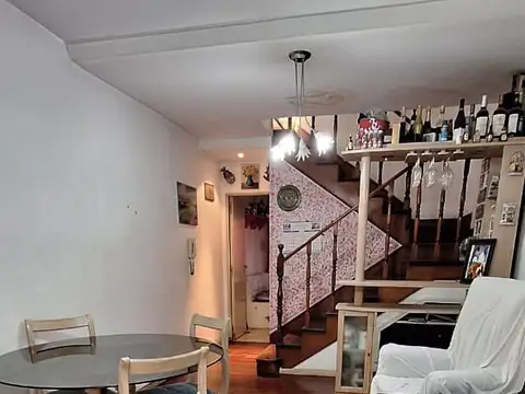 Depto Tipo Casa 3 ambientes con 1 baño