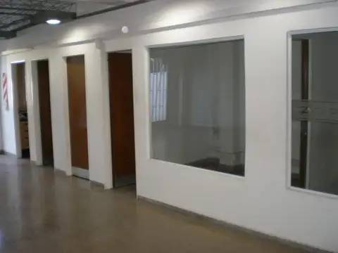 Local en Venta en Haedo, USD 360.000