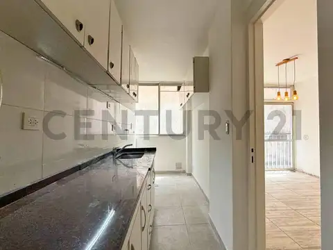 Juan Manuel de Rosas 1300, Piso 1