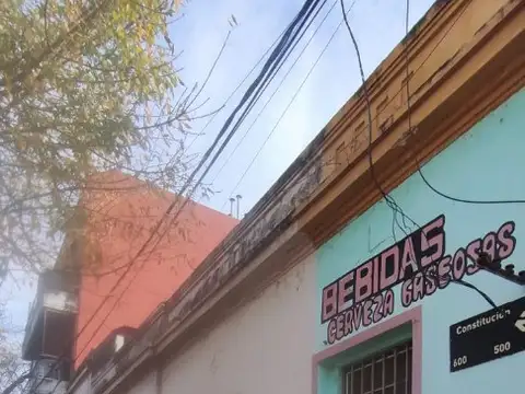 VENTA- Casa en esquina