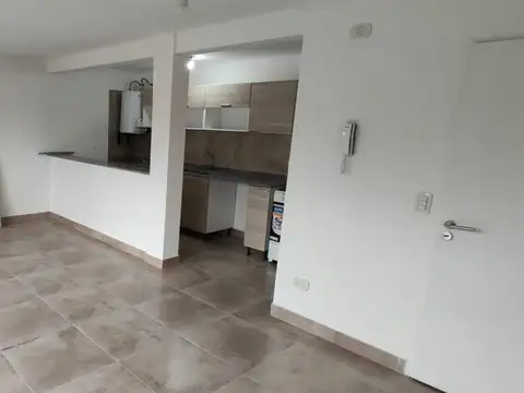 Av F Varela 3900 , Piso 1