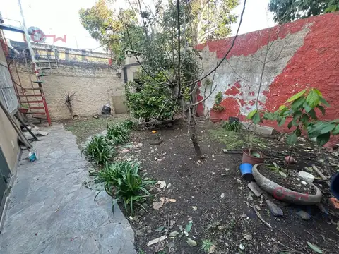 Depto Tipo Casa en Venta 40 años