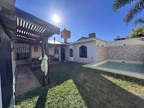 Venta casa 3 dormitorios cocheras Rosario Fisherton