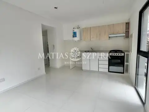 Martin Irigoyen 500, Piso 1