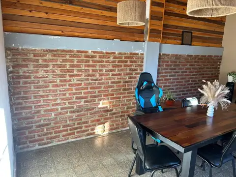 Depto Tipo Casa 2 ambientes con 1 baño