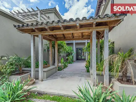 Casa en Alquiler de 6 dormitorios