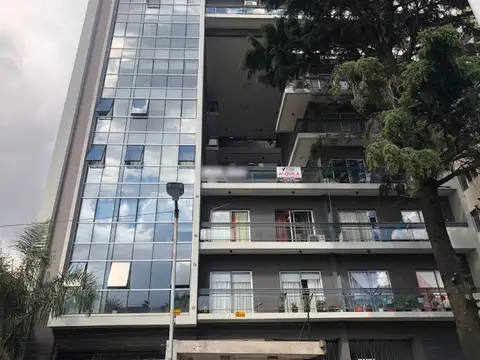&quot;Oportunidad: Venta Departamento 3 Ambientes en Bernal Centro&quot;